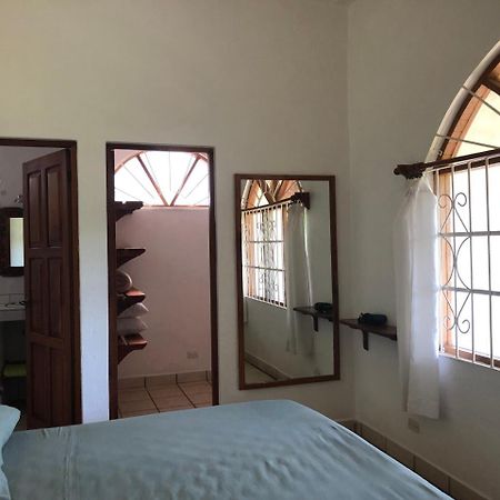 Hotel Flores (Adults Only) Tamarindo Esterno foto
