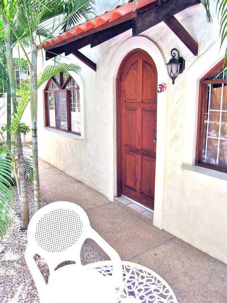 Hotel Flores (Adults Only) Tamarindo Esterno foto