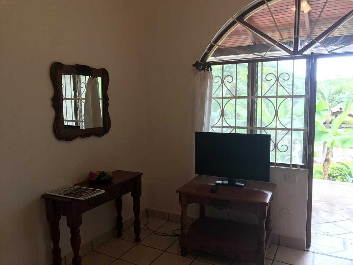 Hotel Flores (Adults Only) Tamarindo Esterno foto