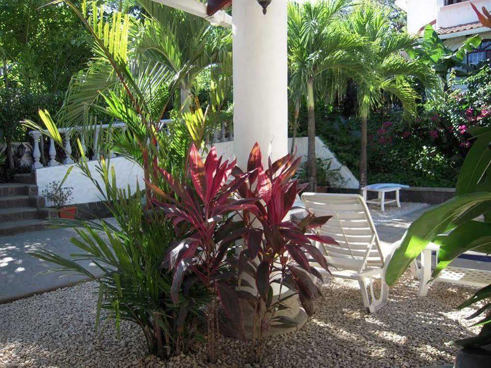 Hotel Flores (Adults Only) Tamarindo Esterno foto